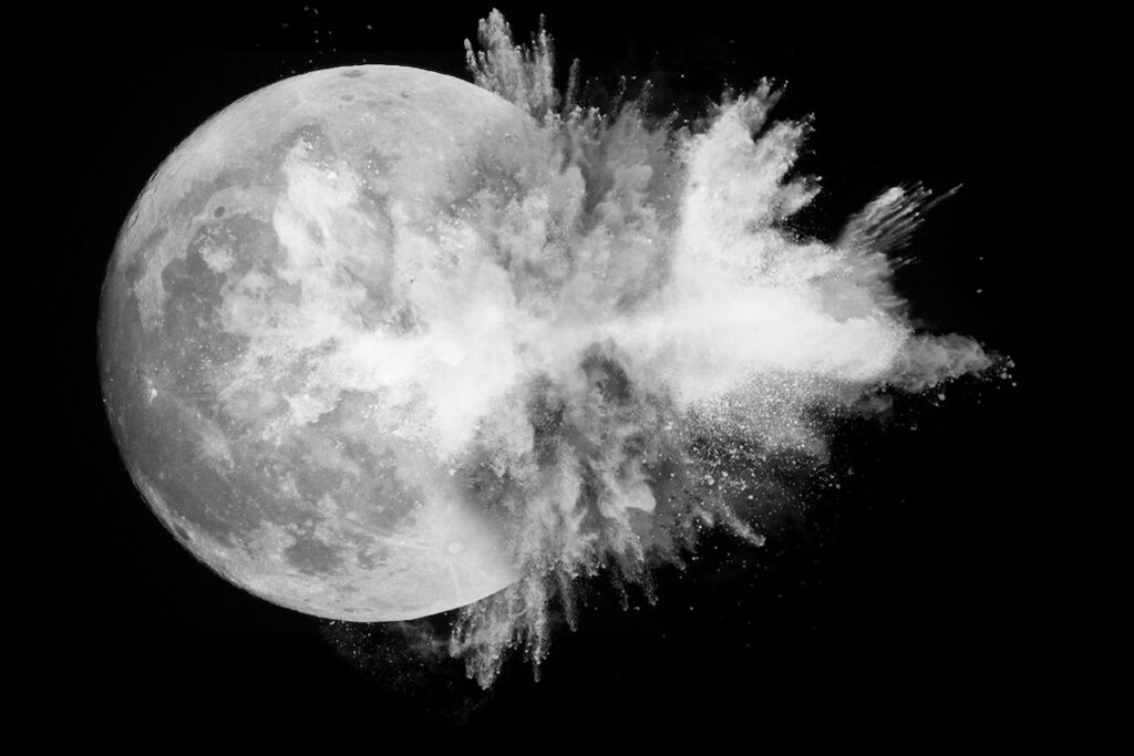 انفجار هسته‌ای در ماه
