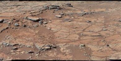 تصویر پانورامای کنجکاوی از خلیج یلونایف در مریخ
